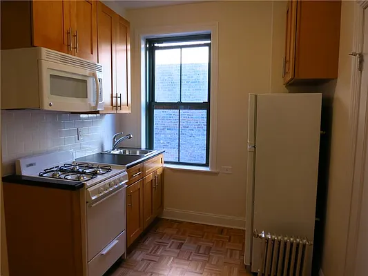 Rented by City & Suburban | media 18