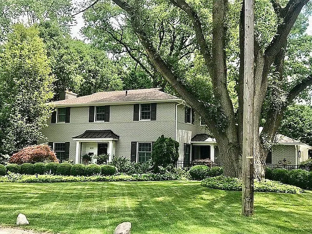 800 Henley Dr photo 1