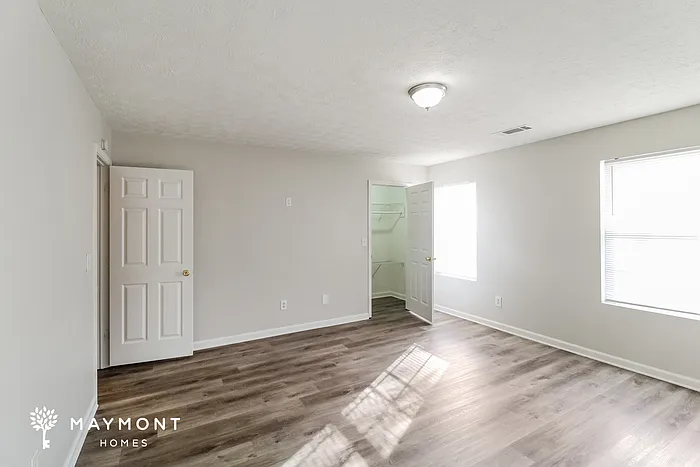 5712 Windfall Ln — Photo 8