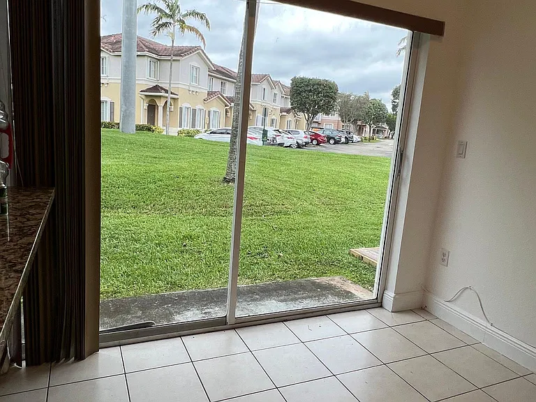 8918 W Flagler St — Photo 8