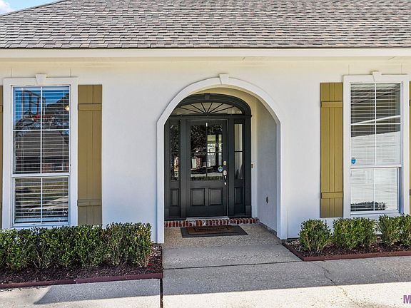 3rd image of 18830 Wildlife Way Dr