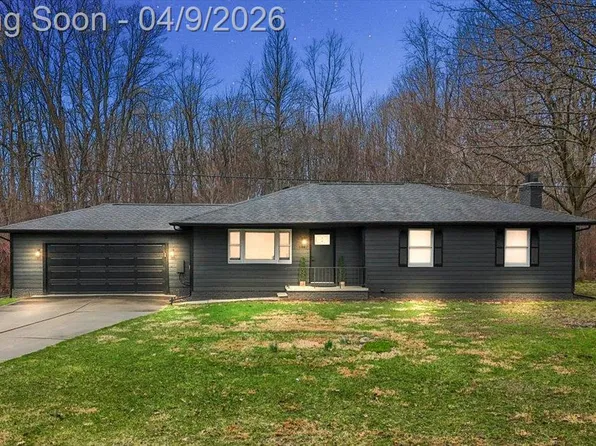 5840 Spring Valley Ln, Dryden, MI 48428