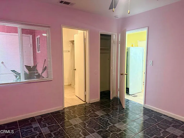 15744 Saticoy St — Photo 6