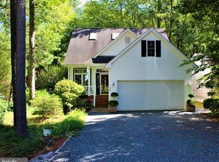 14 Gloucester Rd, Ocean Pines, MD 21811