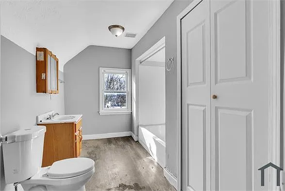 4 bed, 1316 sqft, $1,400 — Photo 4