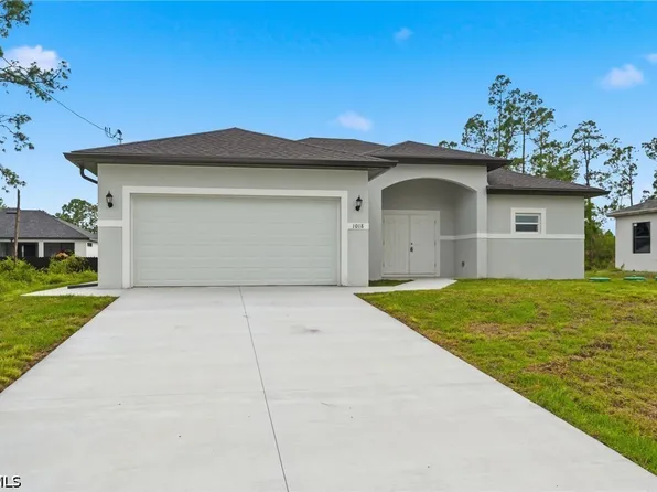 1018 Kent St E, Lehigh Acres, FL 33974