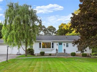 42 Rolling Ridge Rd, Shelton, CT 06484