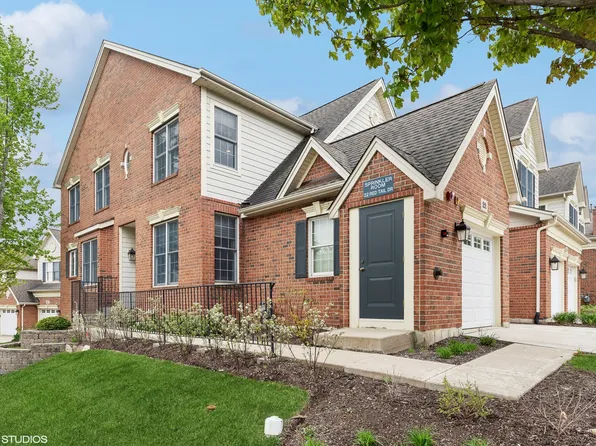 22 Red Tail Dr, Hawthorn Woods, IL 60047