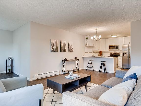 4th image of 3470 S Poplar St APT 305