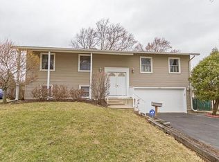 4309 Hawthorn Ln, Rolling Meadows, IL 60008