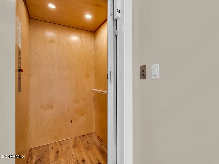 58 Cove Rd — Photo 36