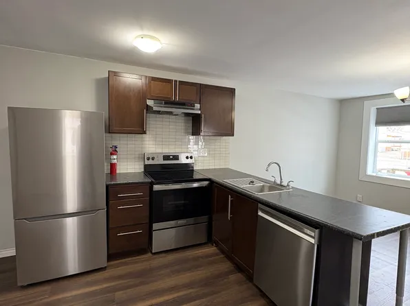 882 Redwood Ave, Winnipeg, MB R2X 0X7