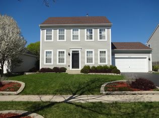 2822 Stockberry Ln, West Chicago, IL