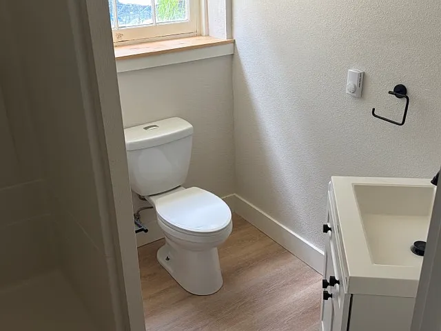 838 Grand Ave #B — Photo 13