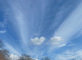 220 Creek View Dr, Hopkinsville, KY 42240