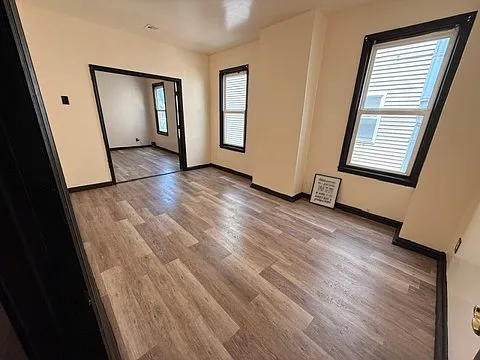 190 Vermont Ave — Photo 3