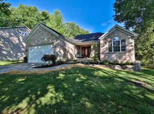 1774 Cove Cir E, Lawrenceburg, IN 47025