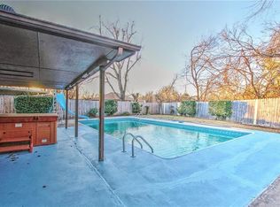 213 Loch Loop, Yukon, OK 73099