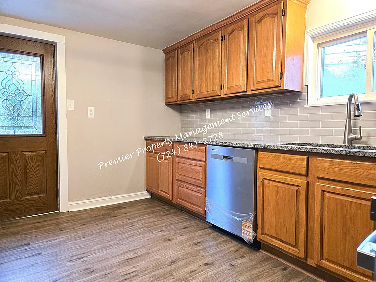 3216 Broadhead Rd — Photo 7