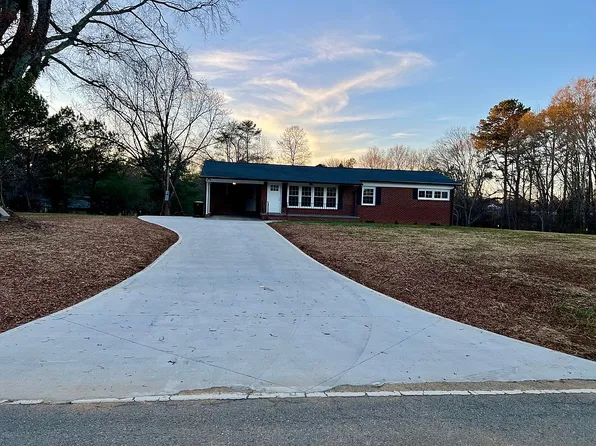 2822 Bettis Rd, Earl, NC 28038