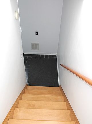 4th image of 1914 Heron Ave Unit D