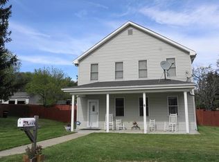 6 Cherry St, Burgettstown, PA 15021