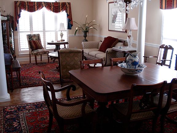 Formal LR/DR
23 x 12.8
 