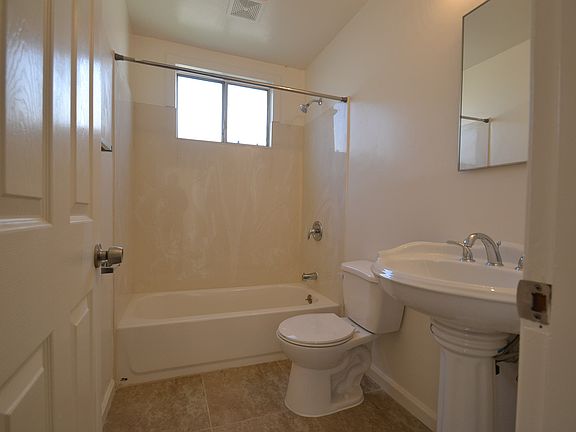 5th image of 219 E Tennessee St