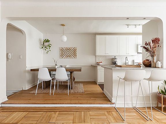 2nd image of 221 E 18th St APT 1G