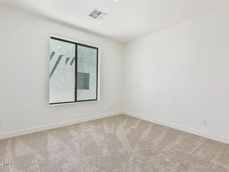 1625 E Lamar Rd #1 — Photo 4
