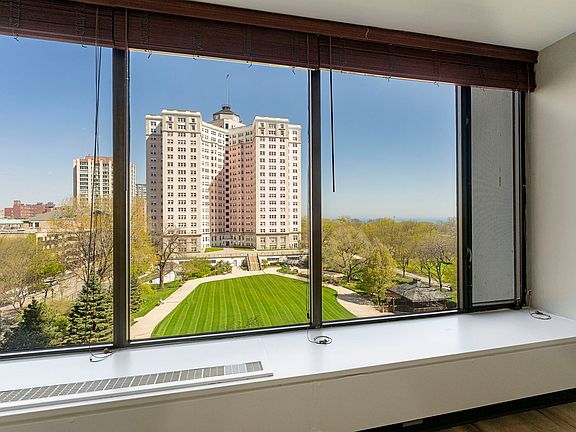 4th image of 5455 N Sheridan Rd APT 707