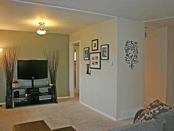 4th image of 4806 W Northwest Blvd