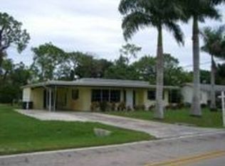 8600 Beacon St, Fort Myers, FL 33907