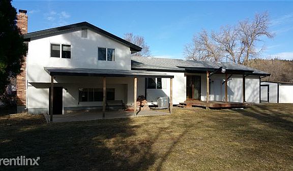 2nd image of 1425 Sanderson Ave