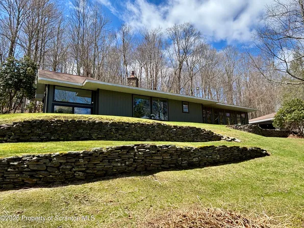 273 State Route 2067, Union Dale, PA 18470