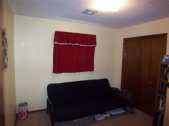 2nd image of 1413 Morren Dr