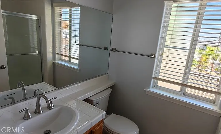 22491 Kent Ave — Photo 32