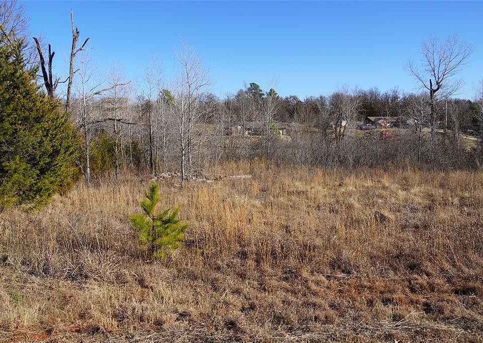 1st image of 16905 Meadow Lake Cir
