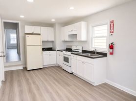 317 E Jersey St, Elizabethport, NJ