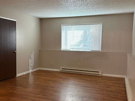 4th image of 1817 Howell St APT 3