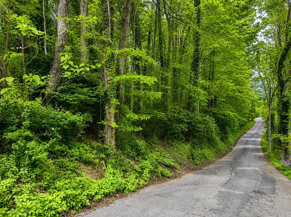 Edwards St, Beckley, WV 25801