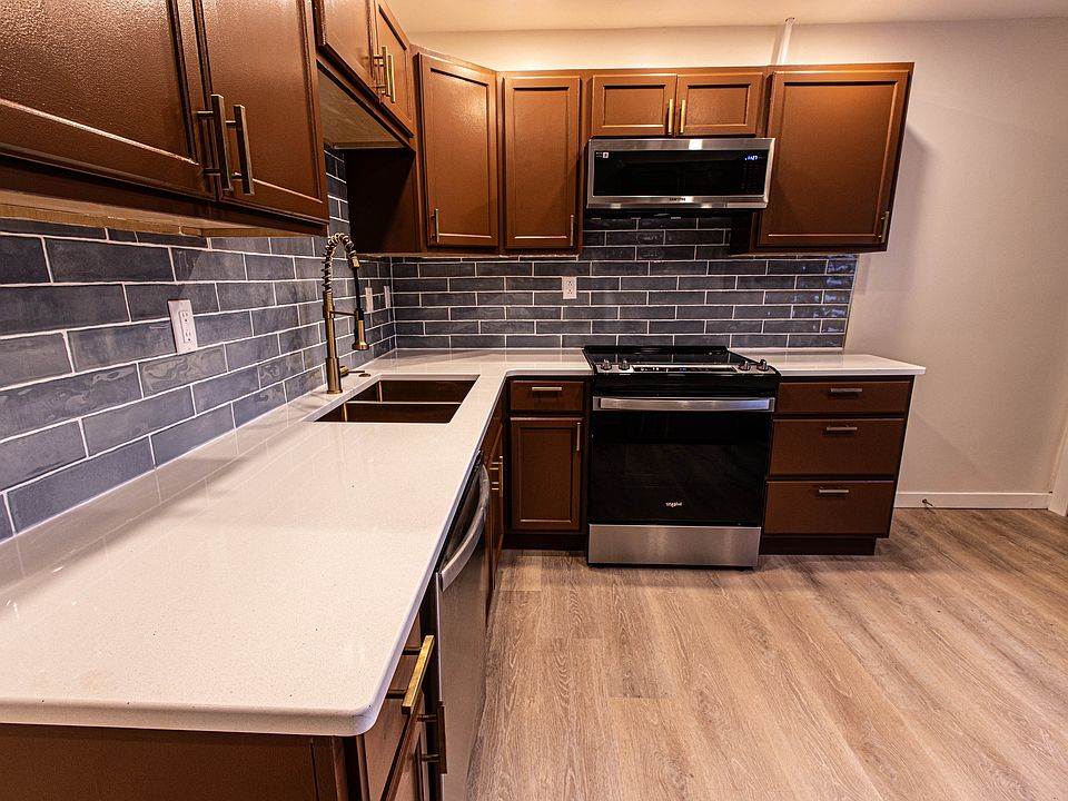 1st image of 1233 S Saint James Blvd Unit B