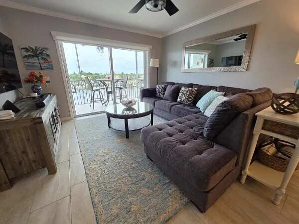 650 Snug Harbor Dr #G401 — Photo 6