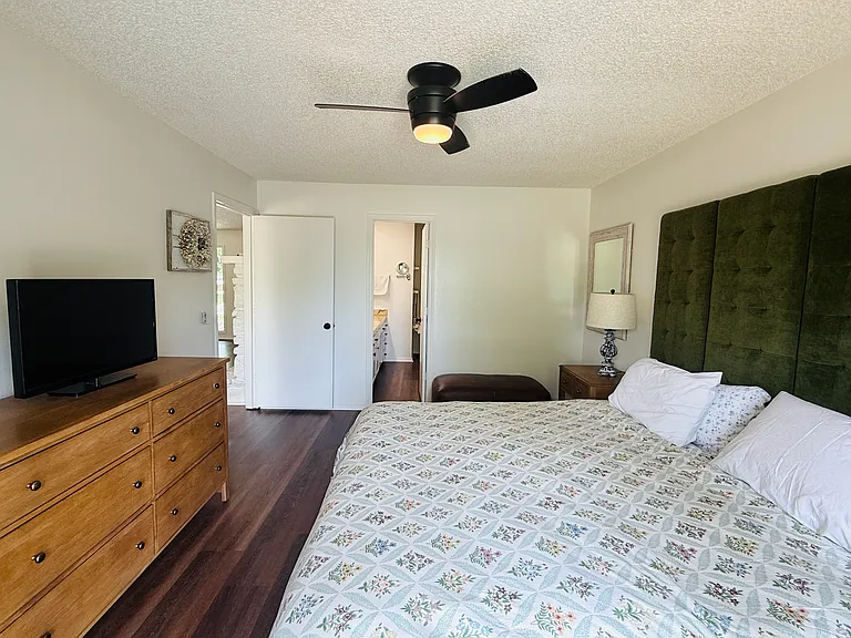 4 Chandler Ln — Photo 17
