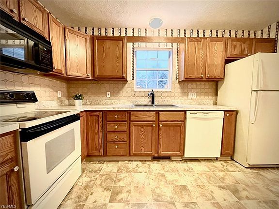 5th image of 109 Marwyck Place Ln