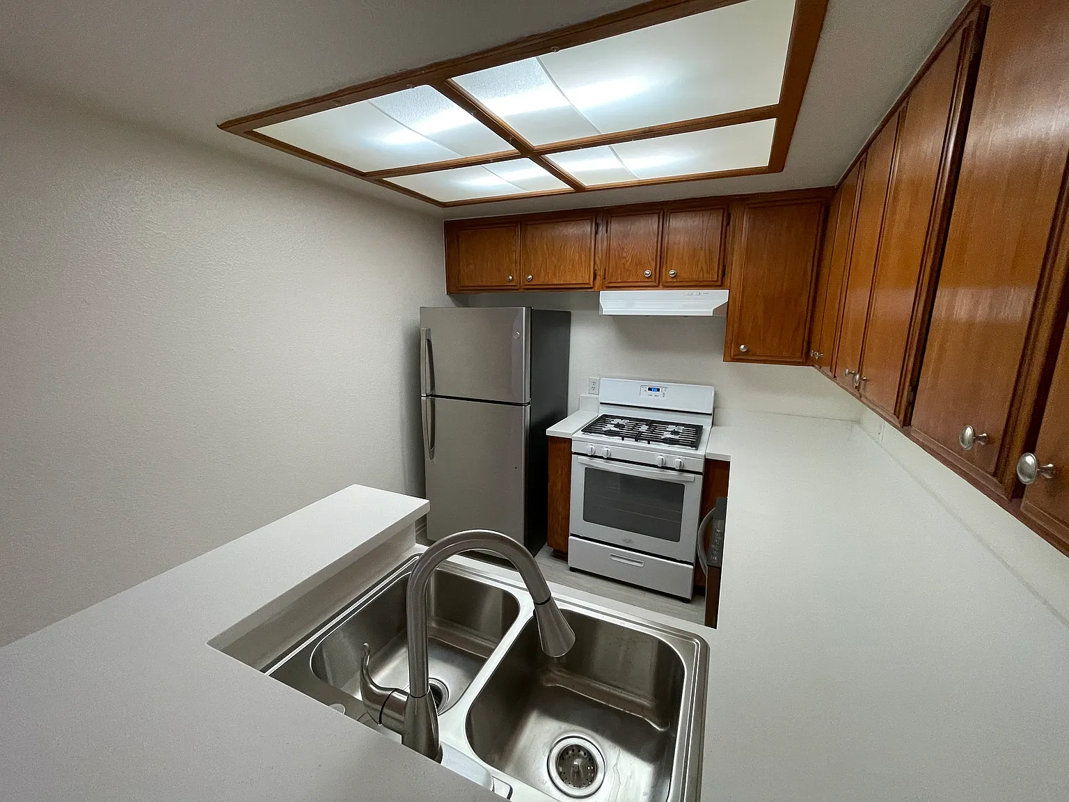 2 bed, 780 sqft, $2,450 — Photo 3