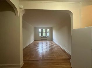 41-12 41st St APT 2L, Sunnyside, NY 11104