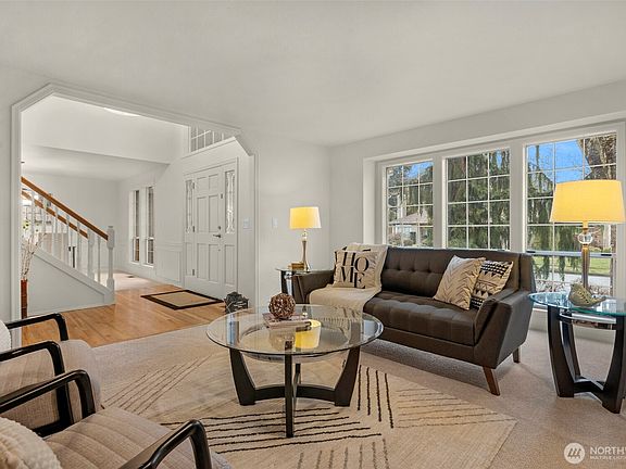 5th image of 15309 92nd Place NE