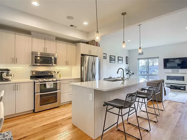 2725 W 25th Ave #6 — Photo 5