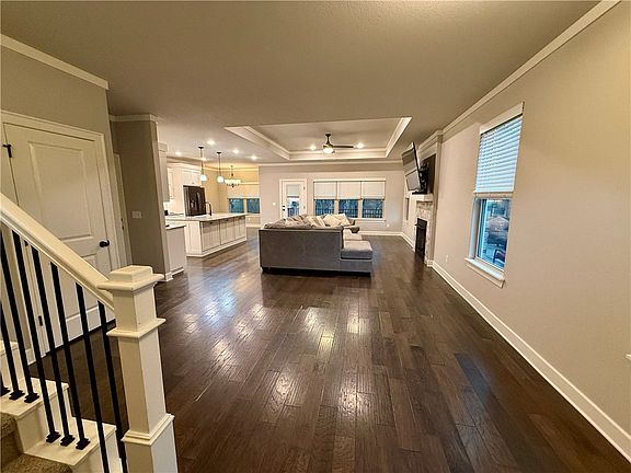 2nd image of 710 Oakley St